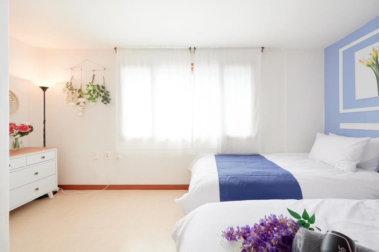 Guest house Sky House *